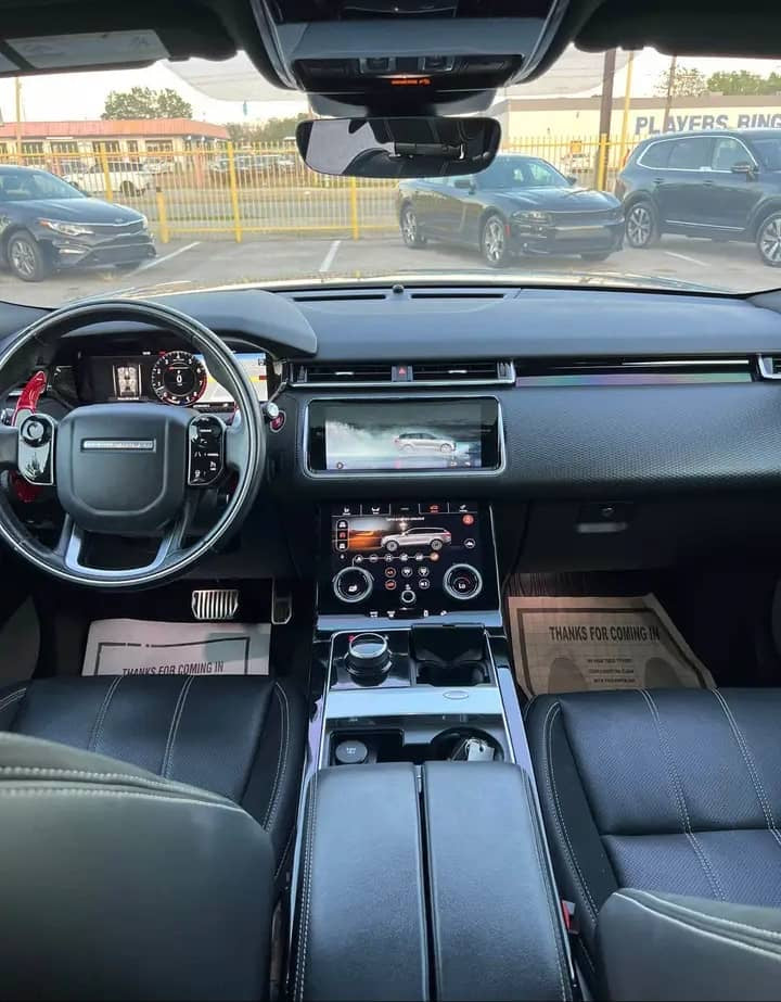 Land Rover Range Rover Velar 2024